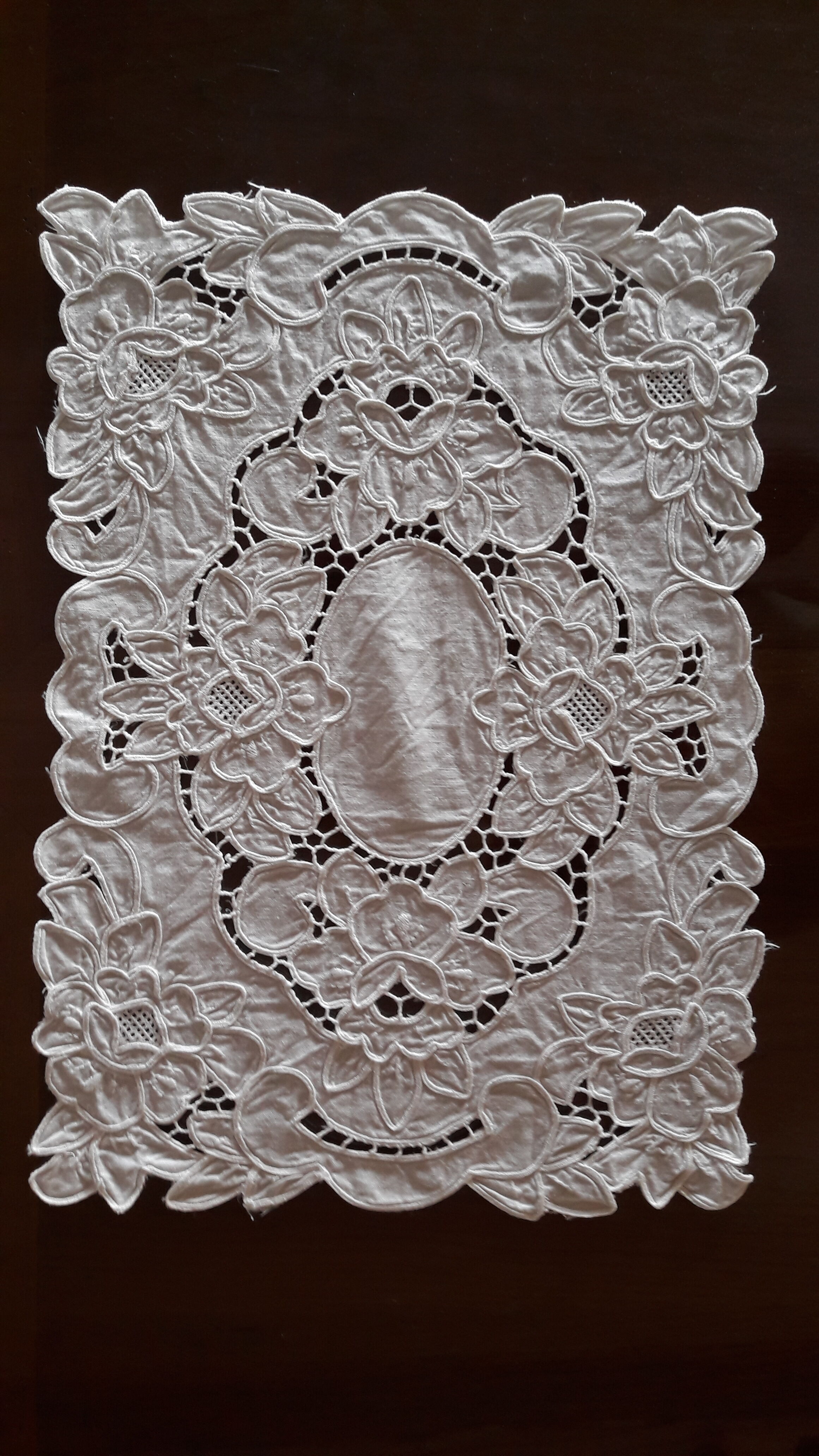 Lot of 4 old napperons embroidered Richelieu dot