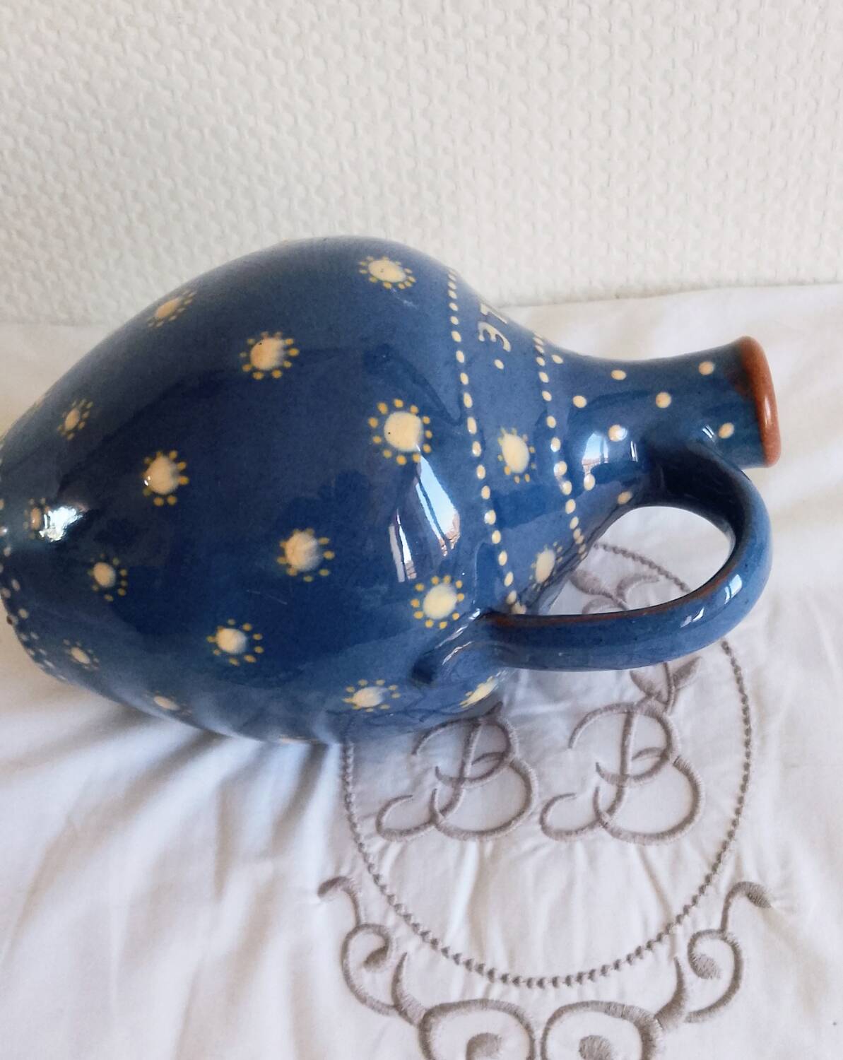 Varnished terracotta pitcher, Alsatian. Clo Saint Odile OBERNAY.