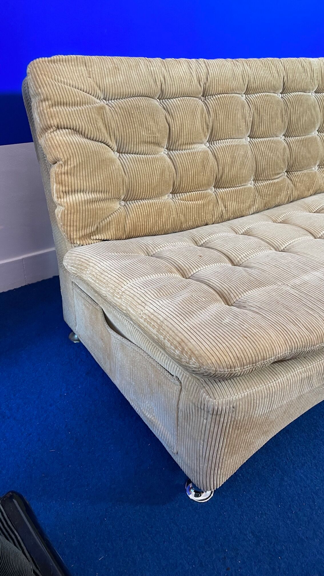 Vintage sofa from the 70s in corduroy