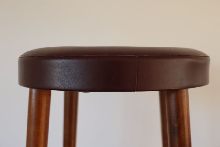 3 baumann stools 800mm skai burgundy