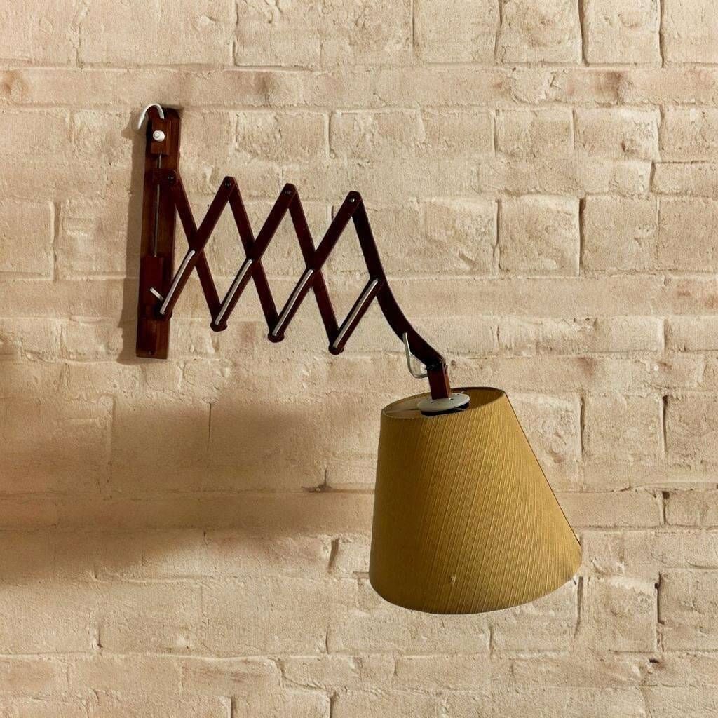 VINTAGE WOODEN WALL LAMP / SCISSOR LAMP WITH LAMPSHADE 'ARO LEUCHTEN'