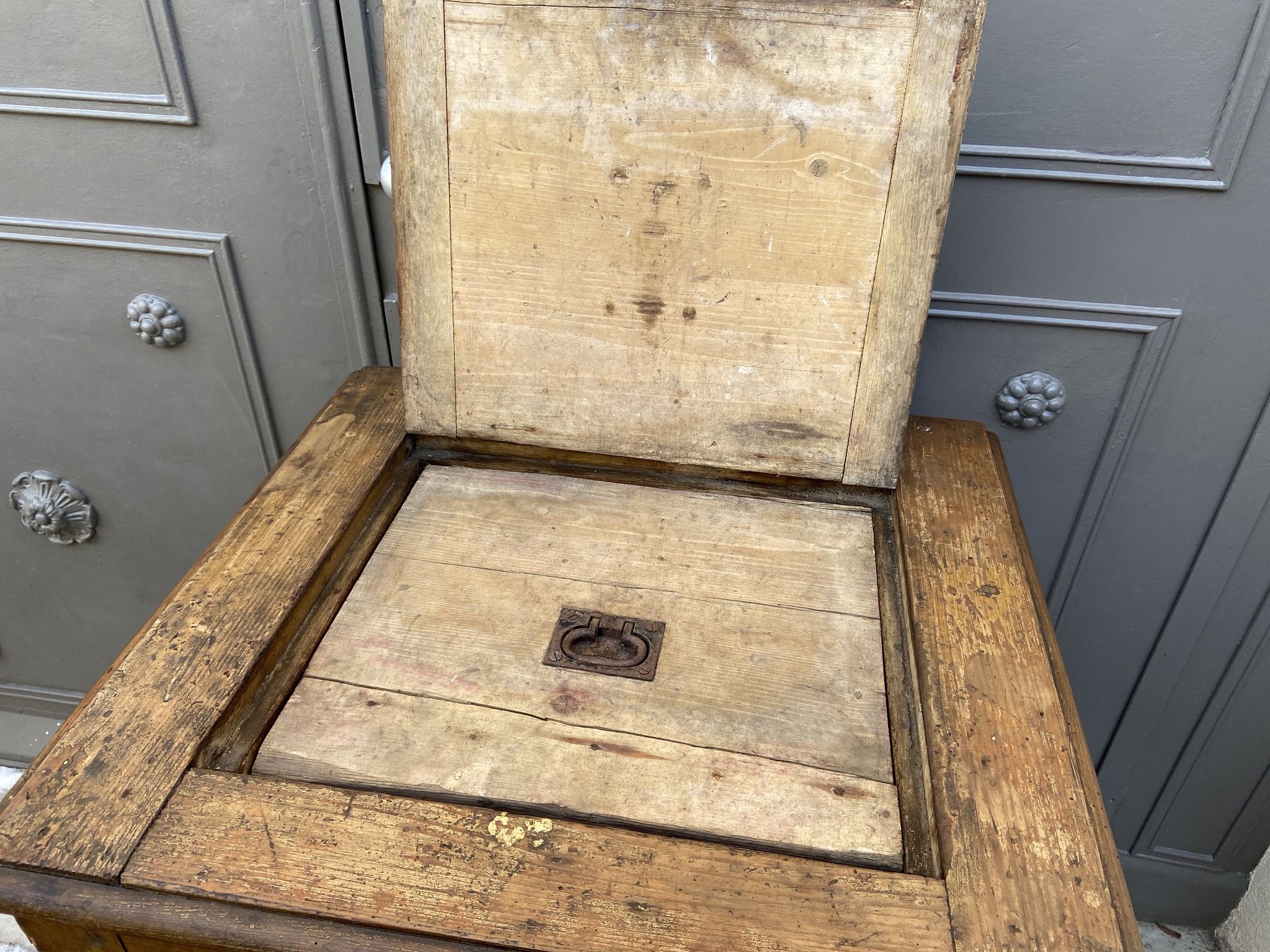 Wooden cooler fir period 1900