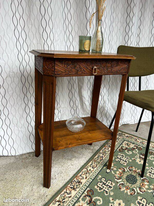 Vintage Art Deco side table / pedestal table