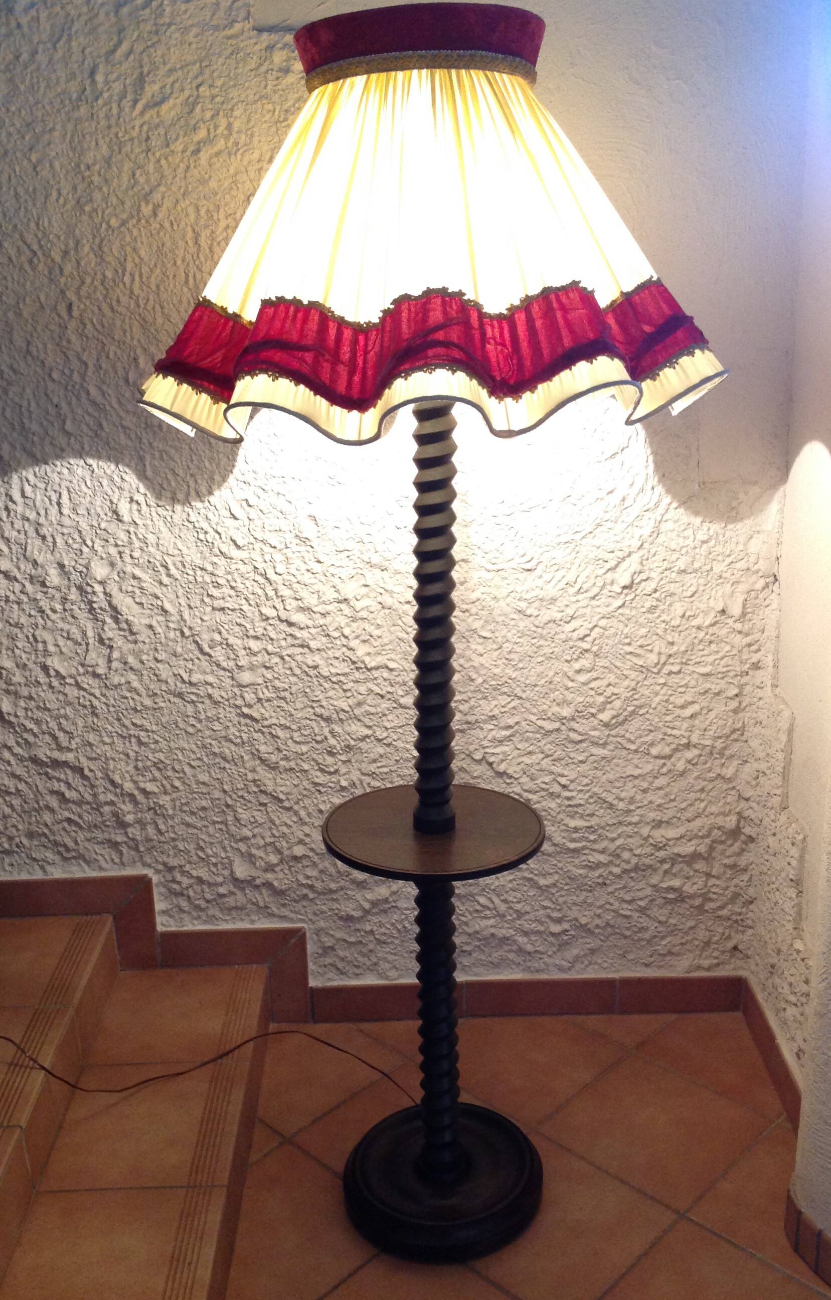 Wooden floor lamp turned in the spirit of Charles Dudouyt / art deco style