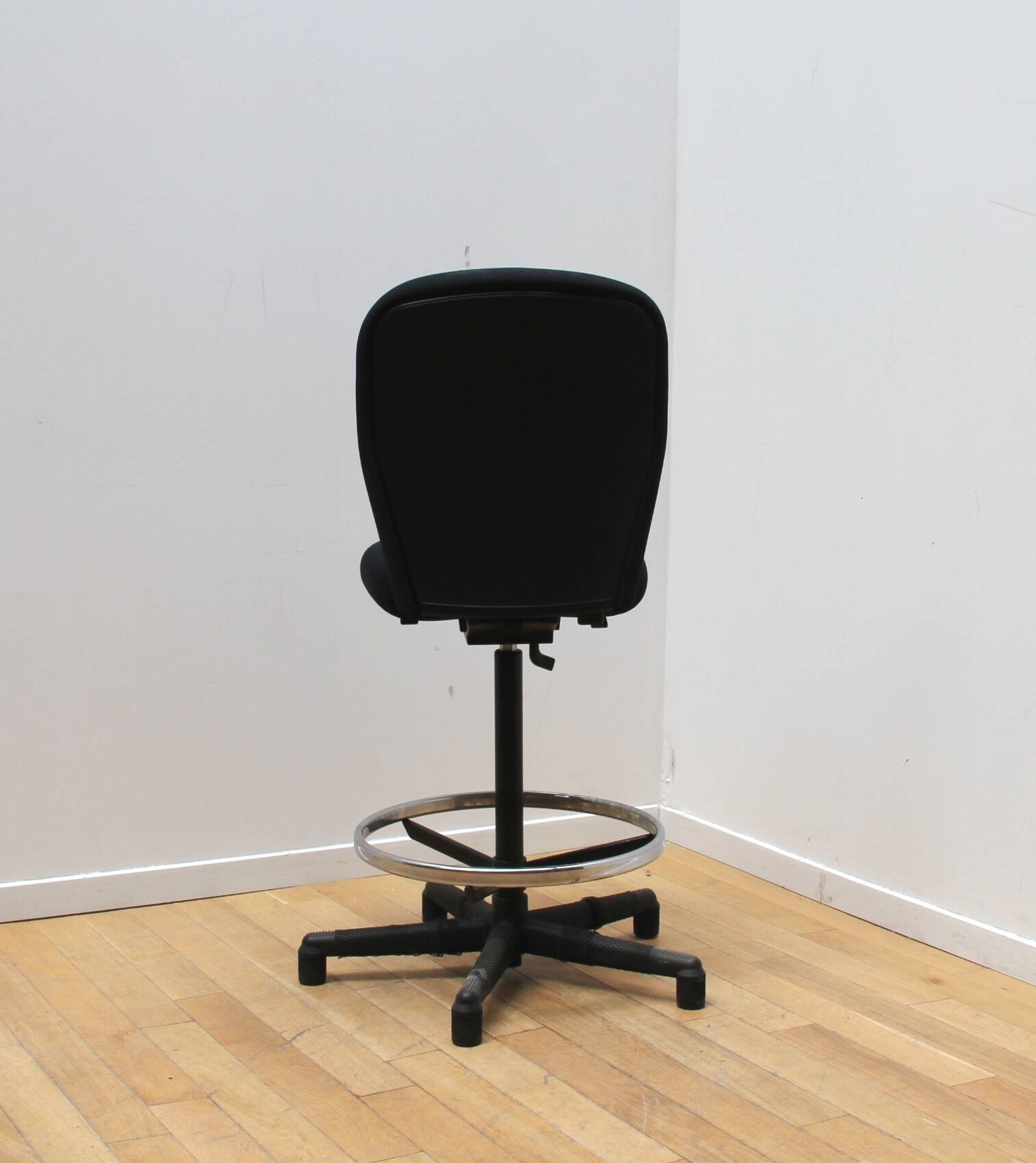 Axion designer office chair, Vitra
