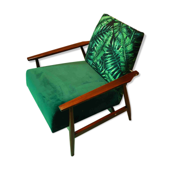 Renovated armchair from the 60s of the Polish People's Republic. The cult fox - model 300-190.