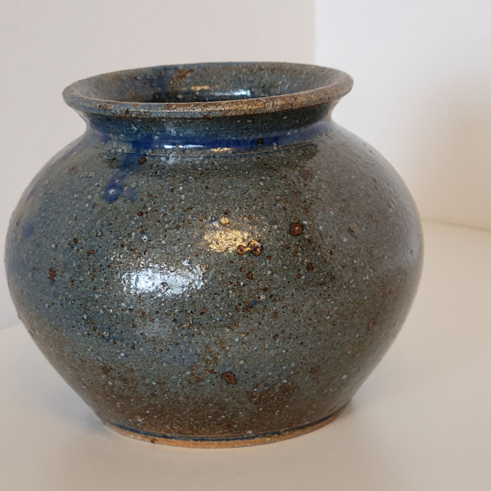 Sandstone vase decorated with oak leaf, ceramic by Alain Blanchard