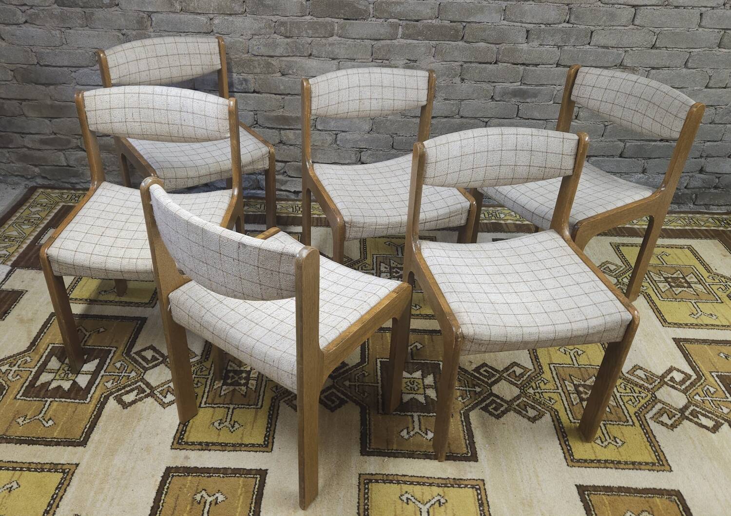 6 wooden and fabric chairs, 1970