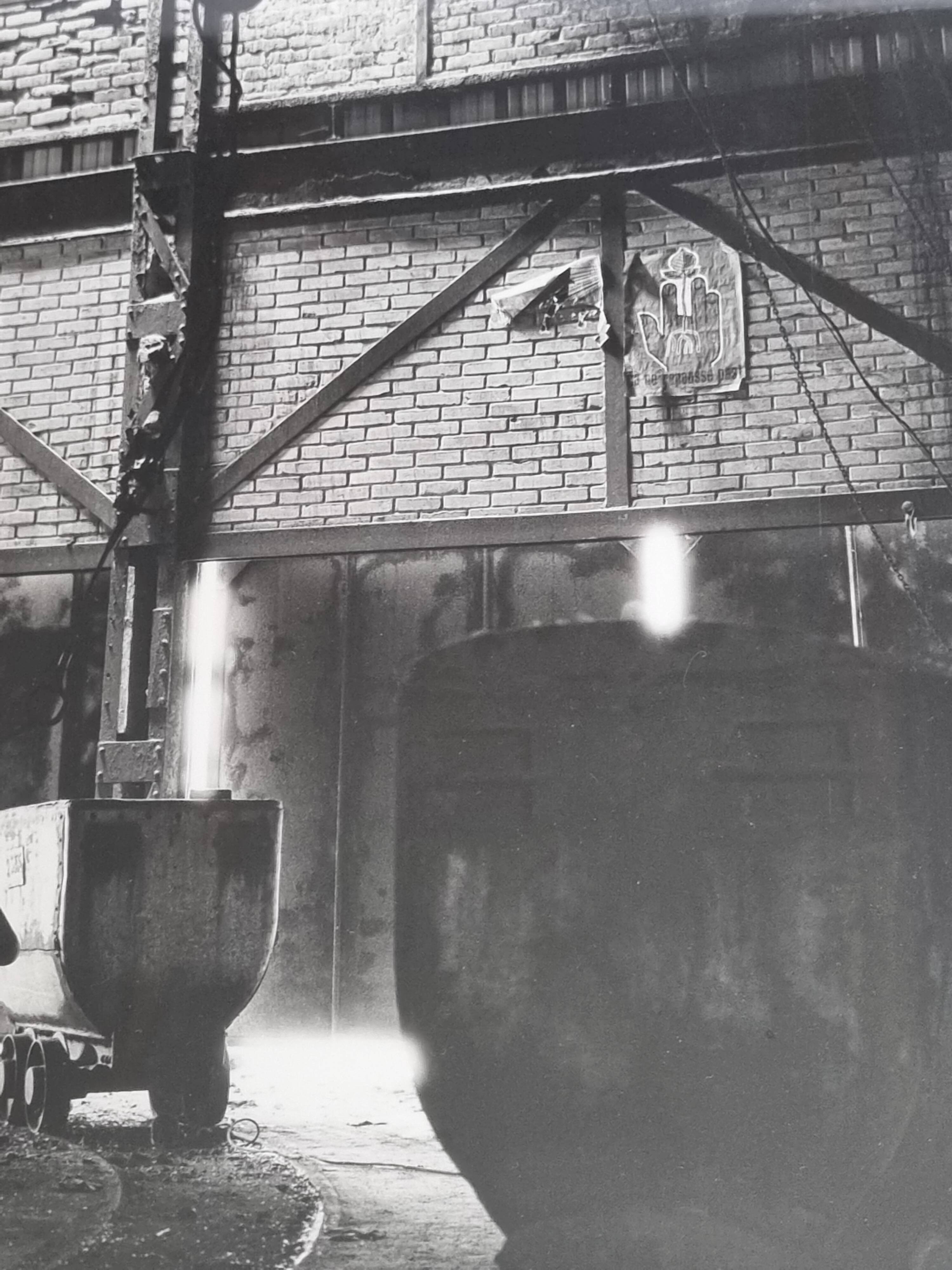 Industrial photography, disused factory, metallurgy, signed and numbered, 40 cm