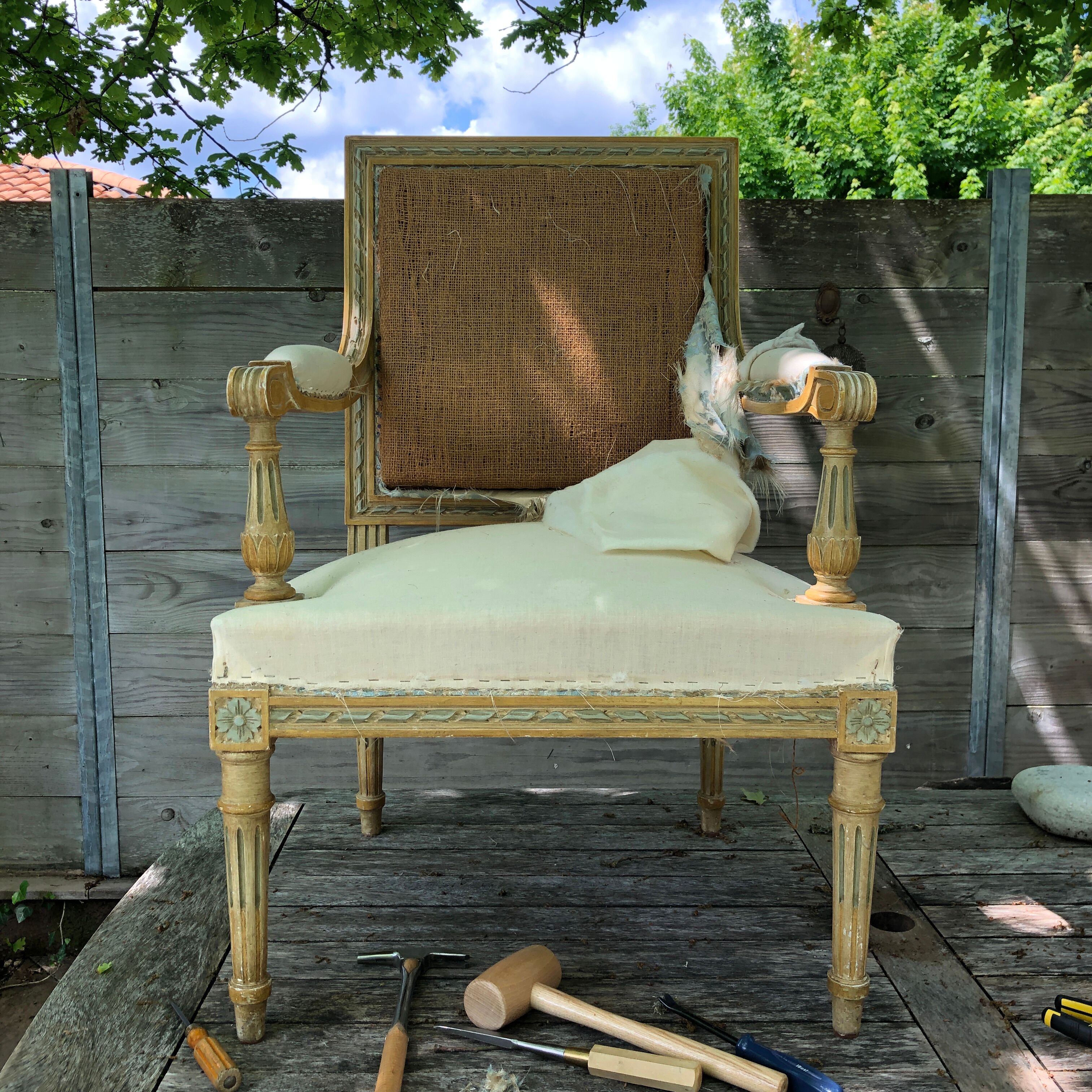 Pair of chairs to queen Louis XVI style