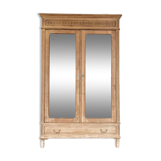 Armoire parisienne classique