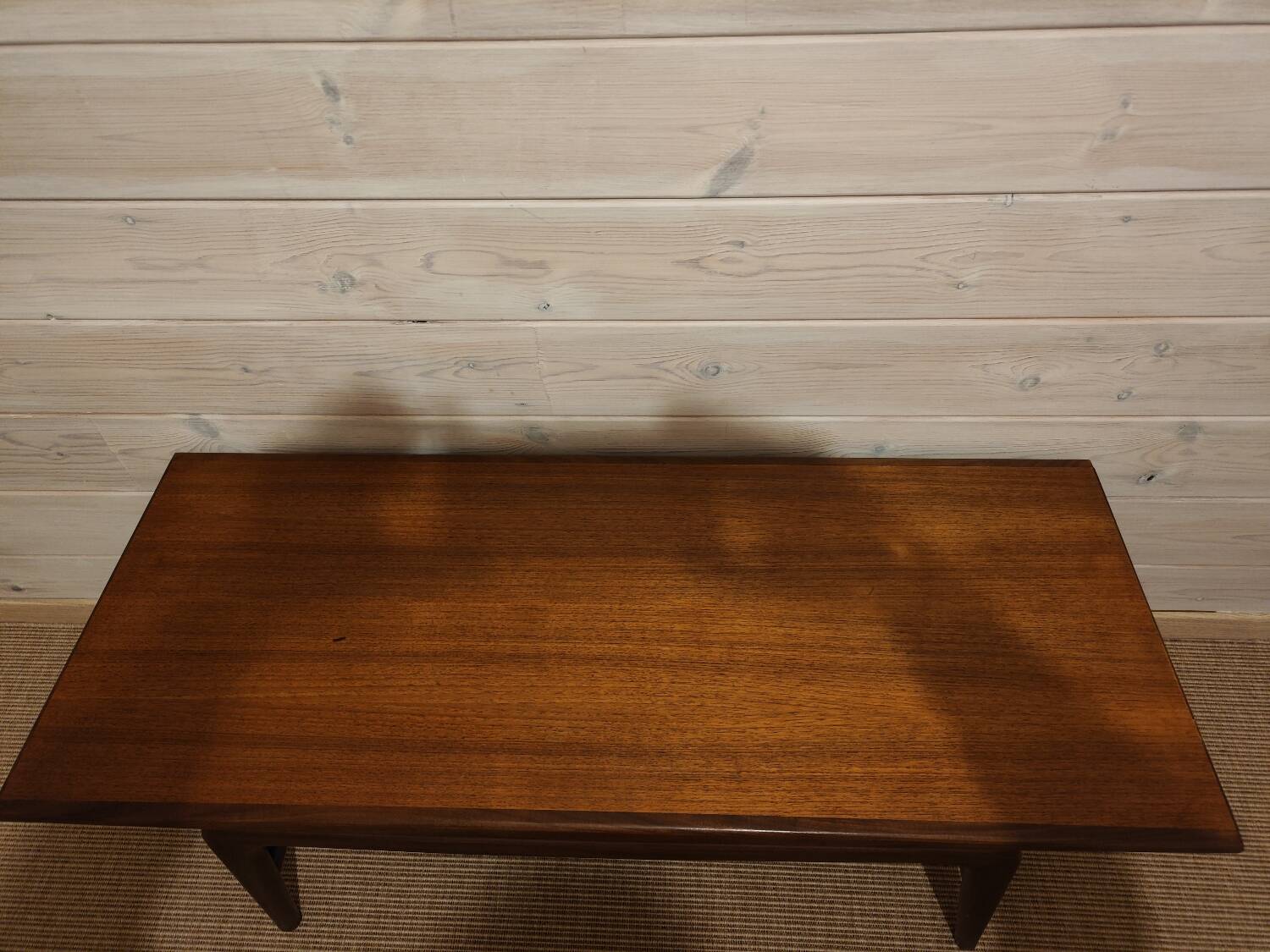 Table basse scandinave années 60 éditée par SAMCOM