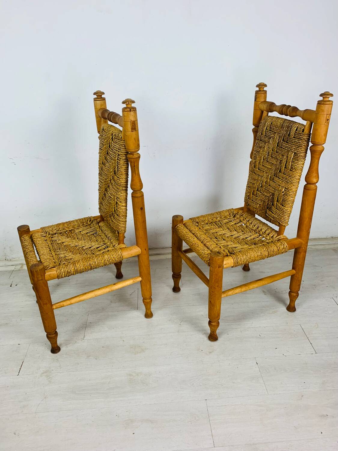 Wood and rope chair