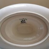 Earthenware saucer with its lid