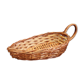 Small tray has rattan handle