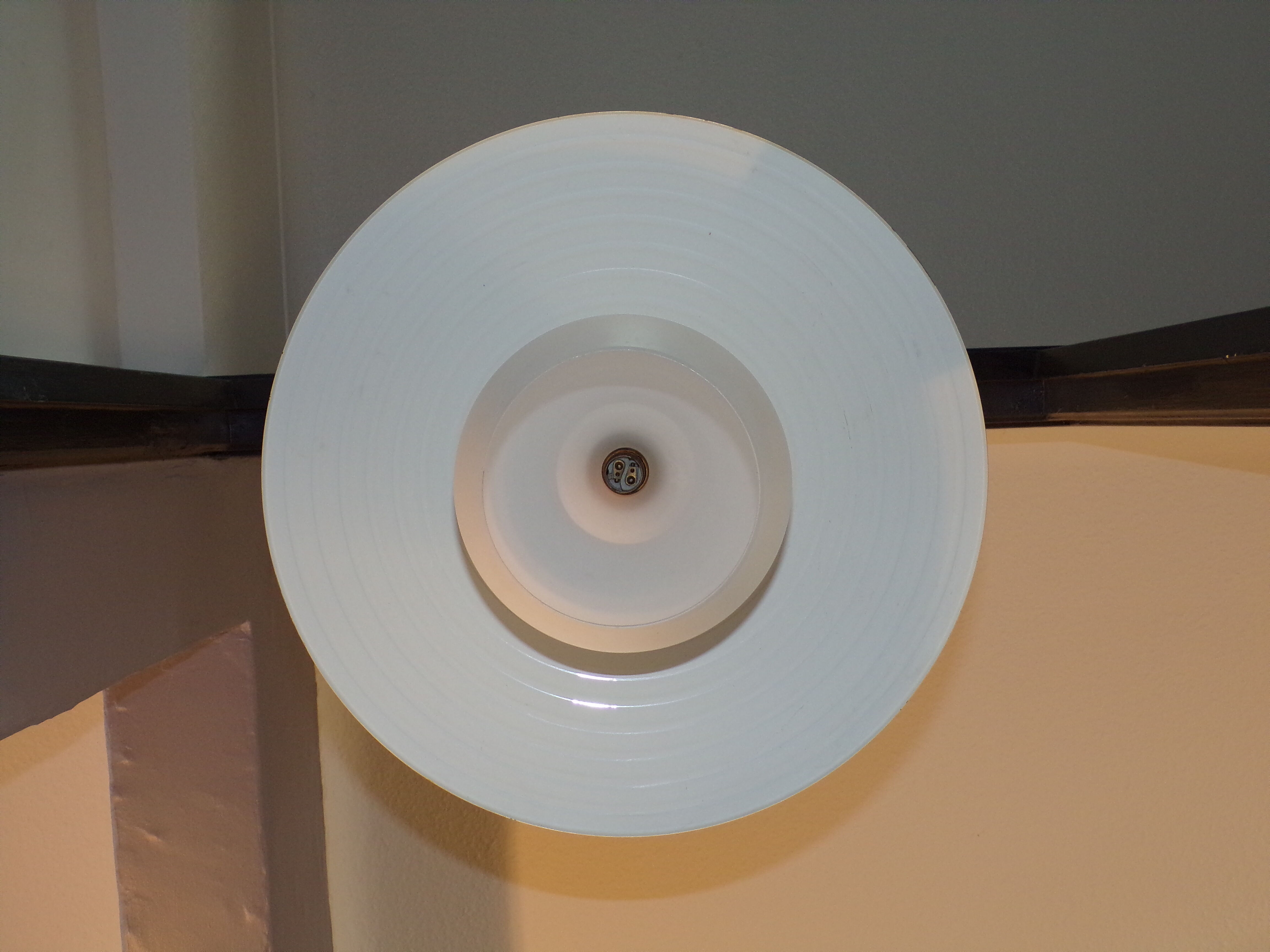 Frosted opaline drop suspension