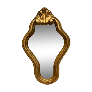 Miroir en bois doré à la feuille