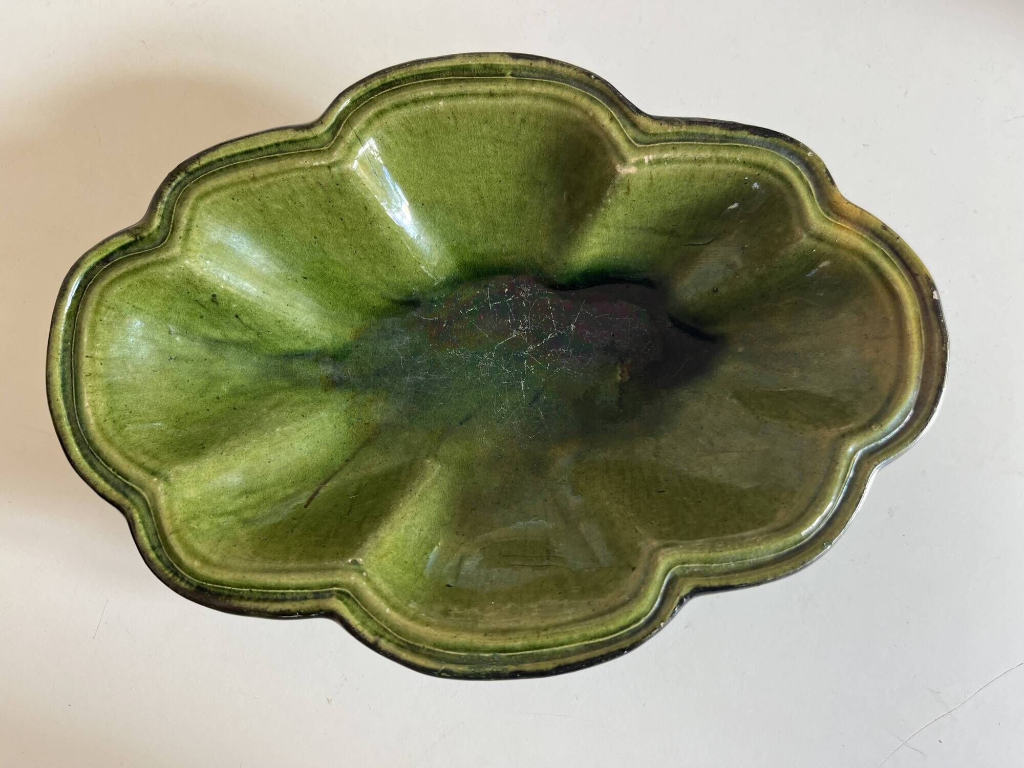 Ribbed dish in green glazed stoneware Dieulefit Poet Laval 1950