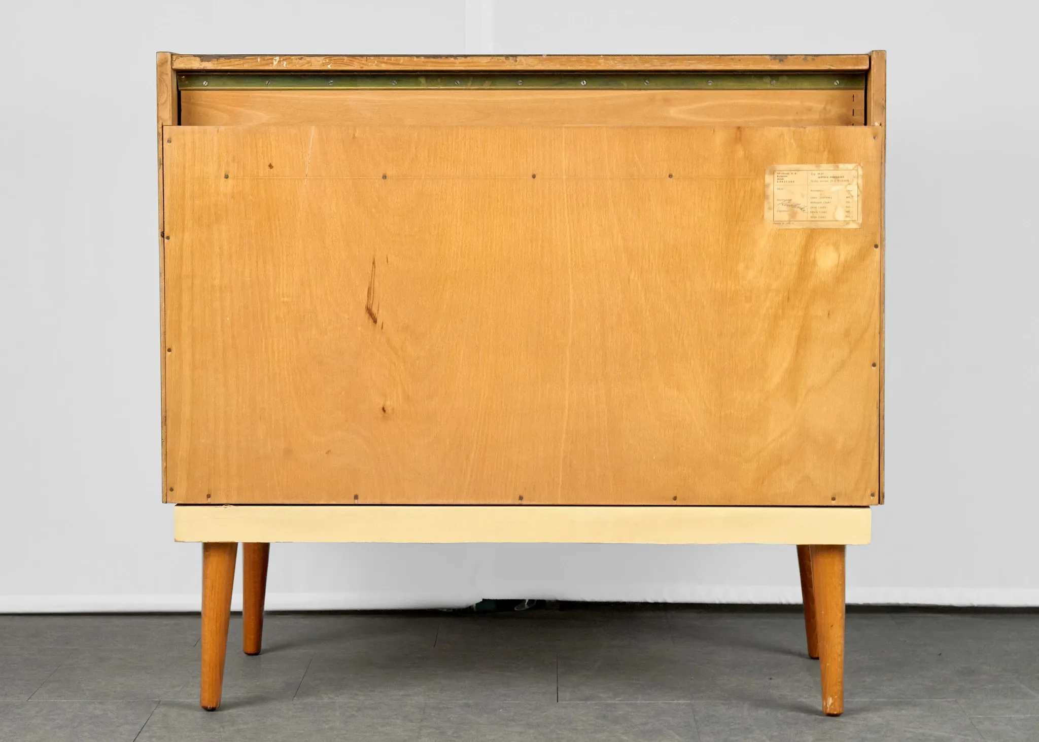 Commode vintage / Table de maquillage, années 1960, Tchécoslovaquie