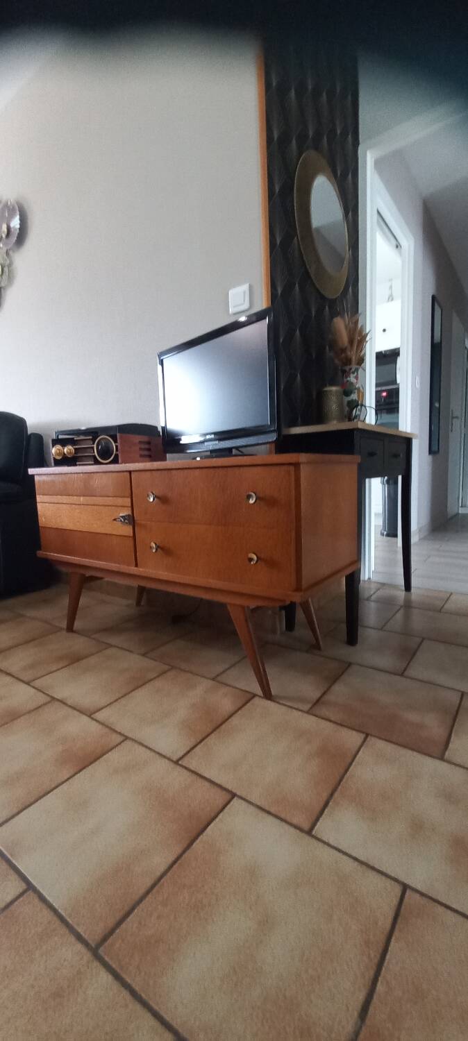 Vintage sideboard or TV cabinet
