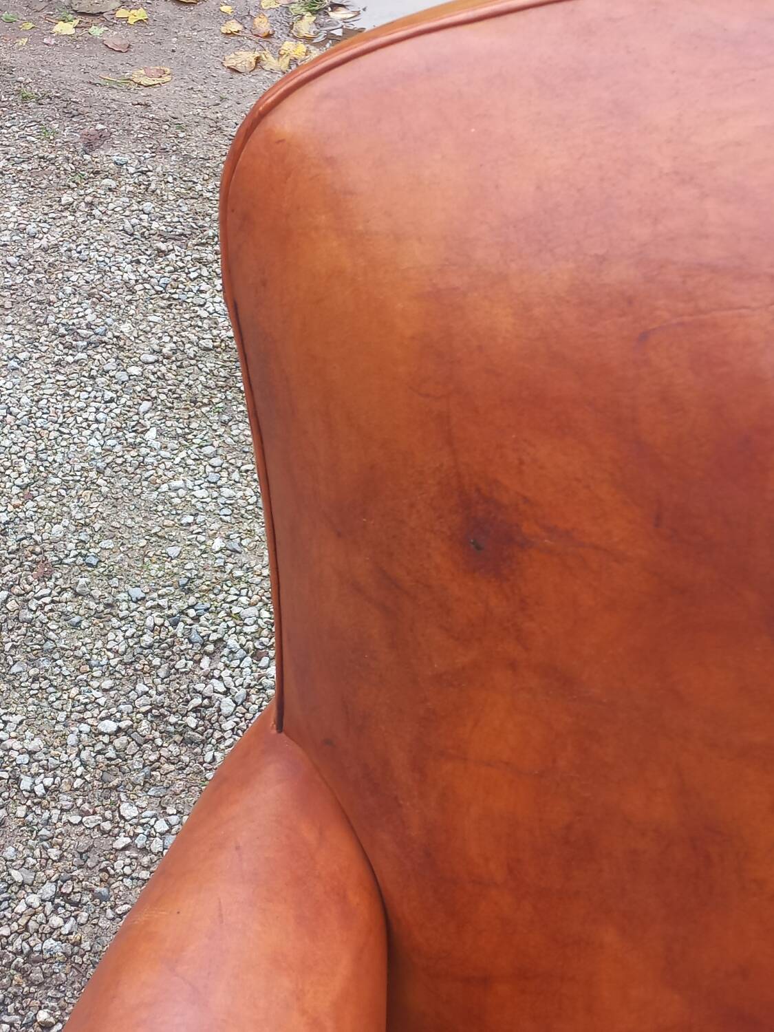 Art deco leather club chair from the 1930s