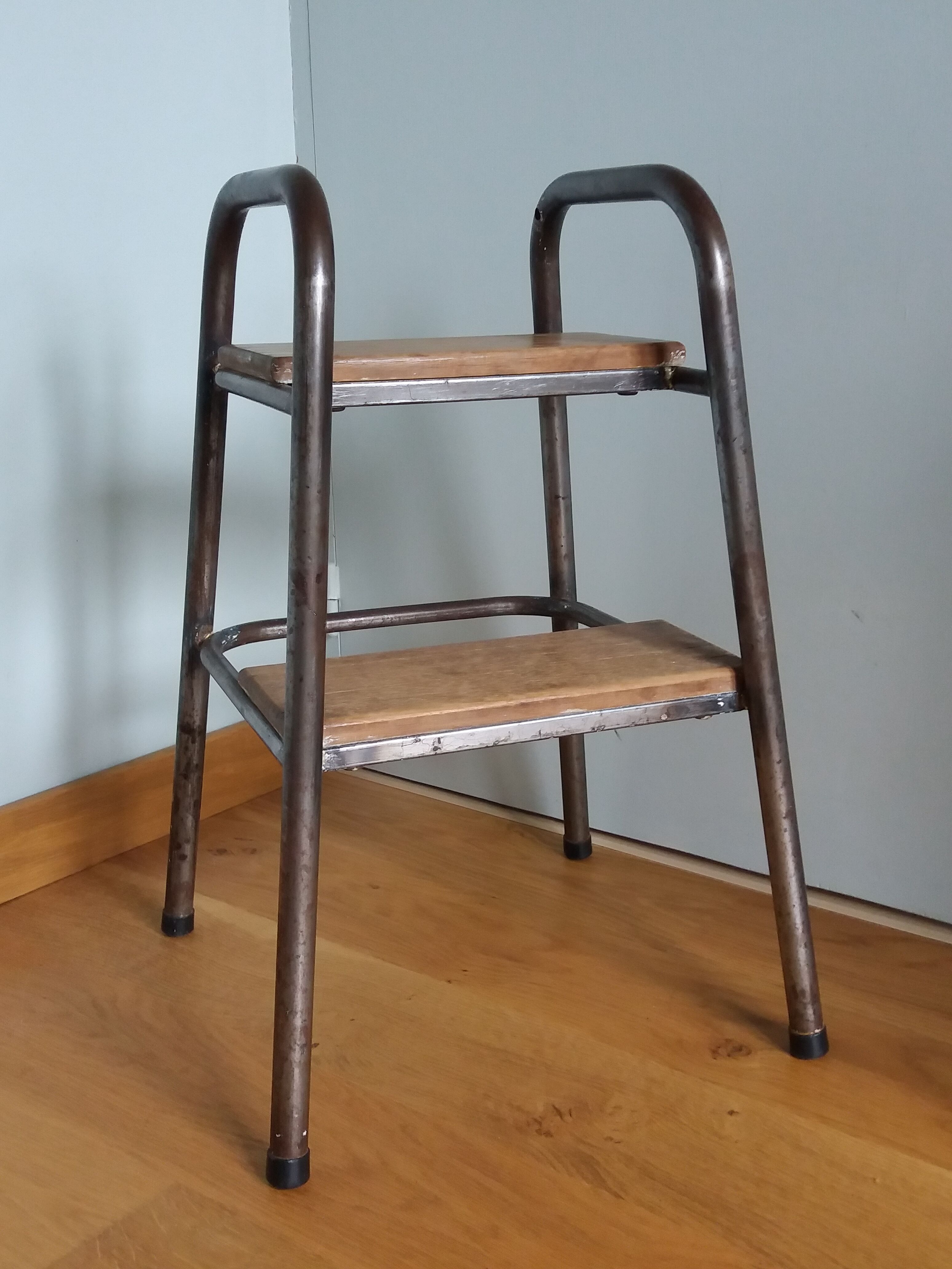 Stepladder workshop step
