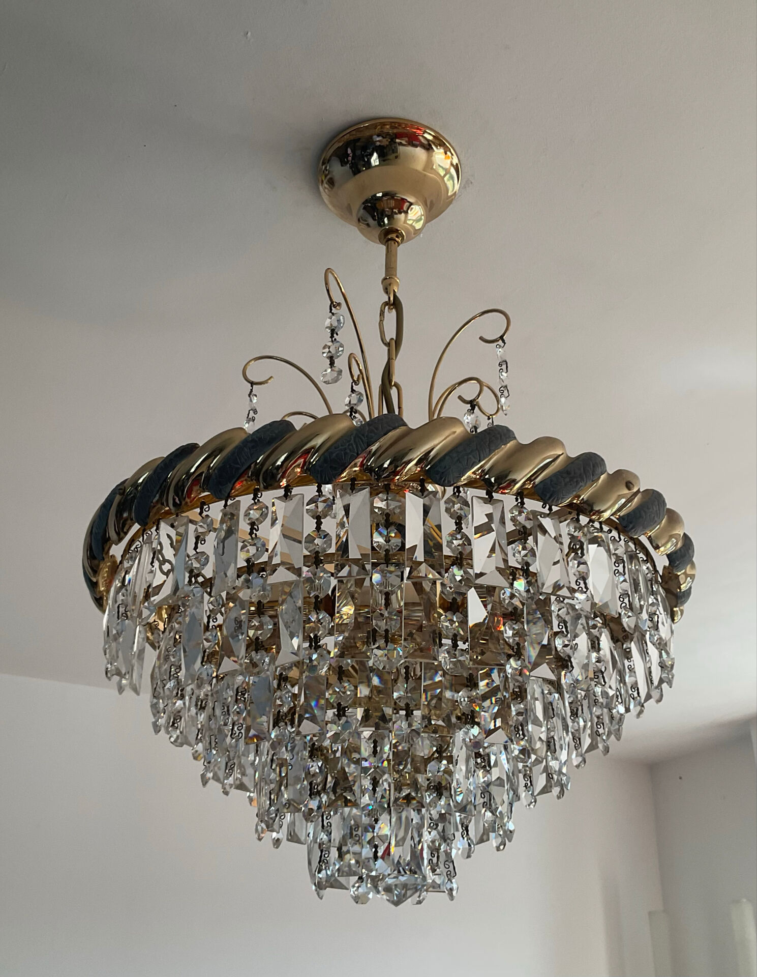 Lustre cascade de pampilles cristal et laiton