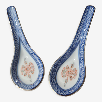 Duo porcelain spoons