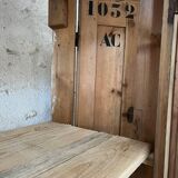 Armoire vitrée