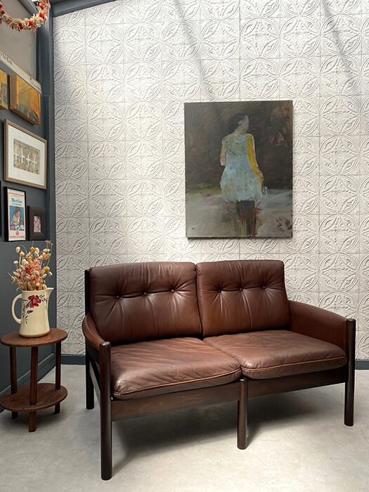 Scandinavian bench in chocolate leather