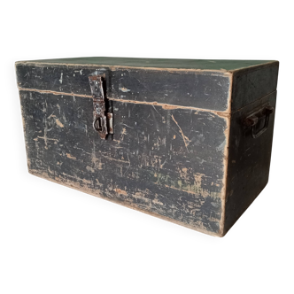 Vintage wooden chest from the 50s/60s