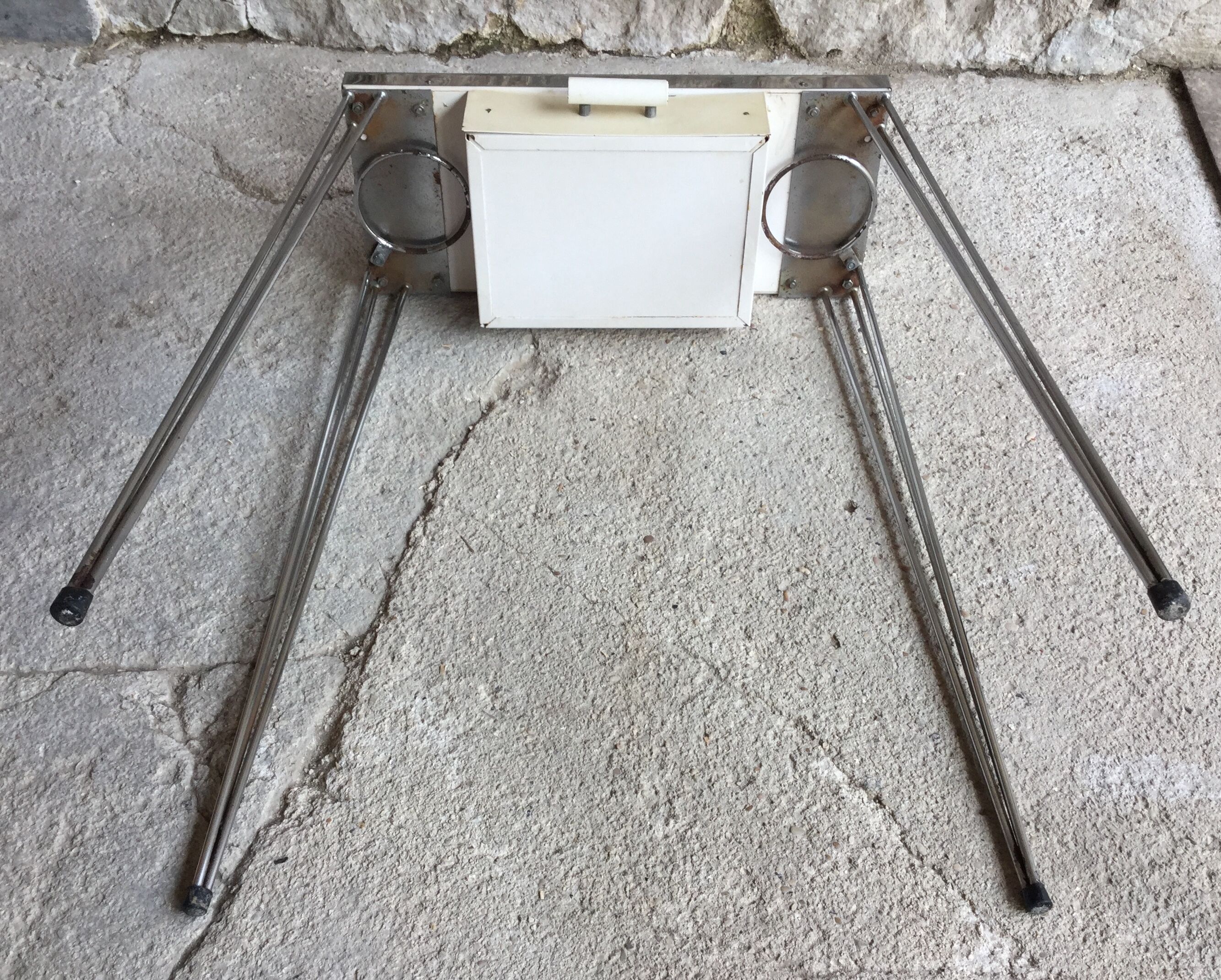 Metal console vintage feet Eiffel 1970