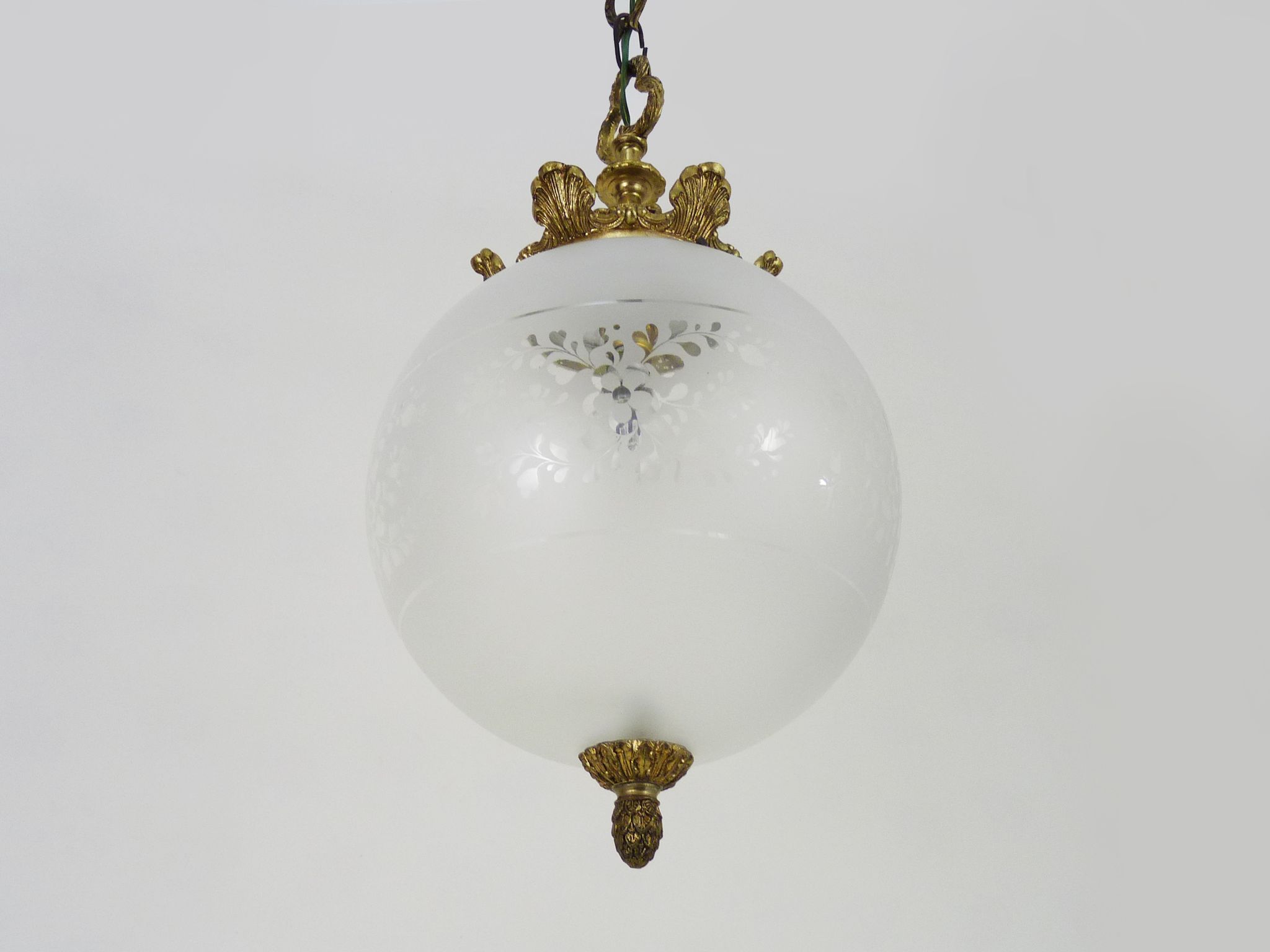 Brass chandelier and engraved glass globe, Louis XV style, 50/60