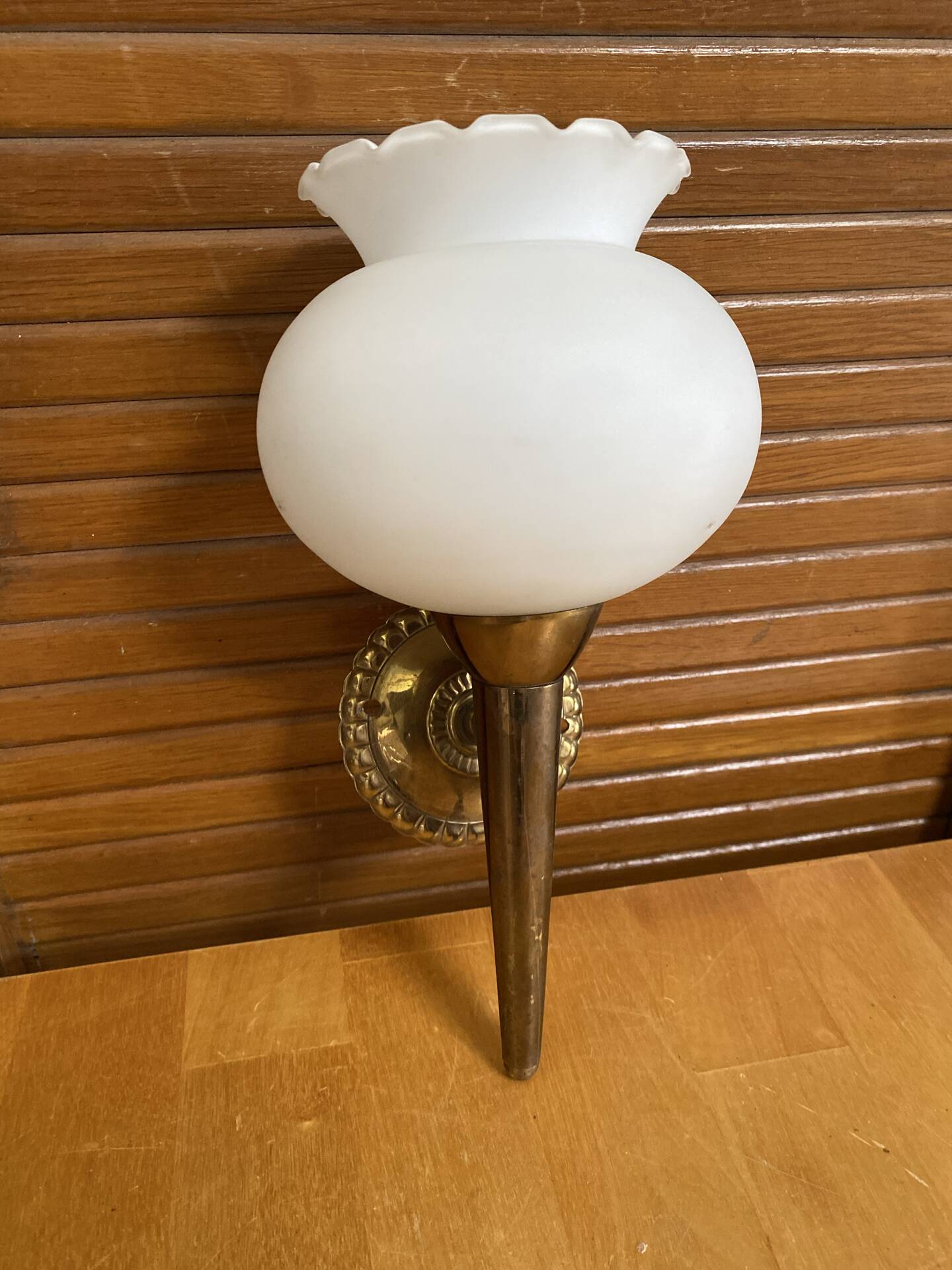 Arlus lunel wall torch light gold metal + white opaline mid-century