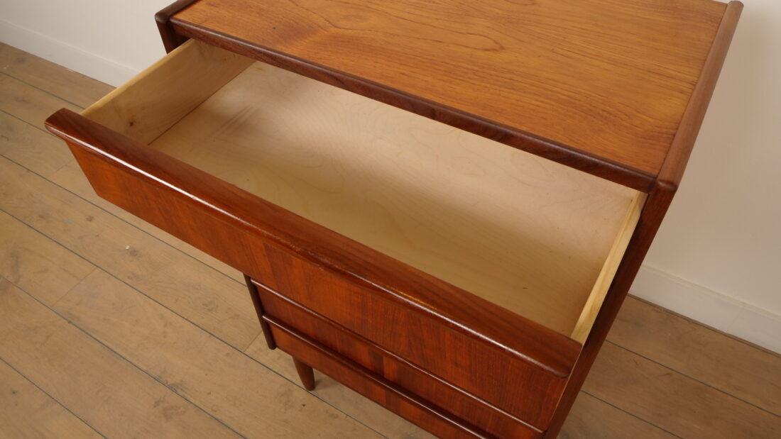 Vintage Danish chest of drawers | Teak | 6 drawers | 105 cm