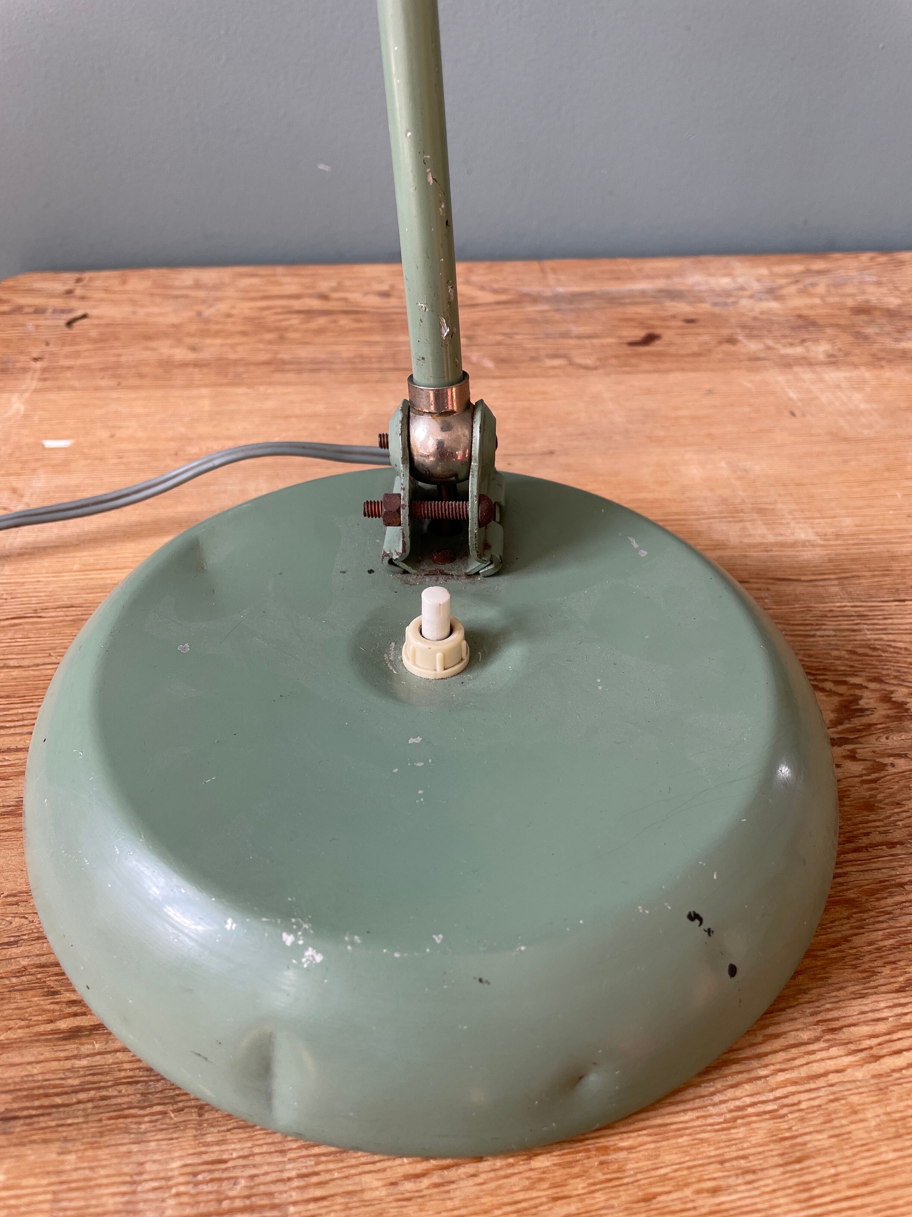 Military desk lamp with ball joint, circa 1950