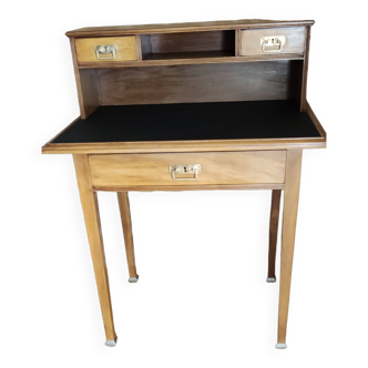 Desk/secretary