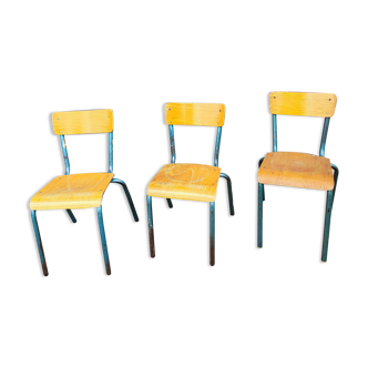 Lot de 3 chaises d'école vintage