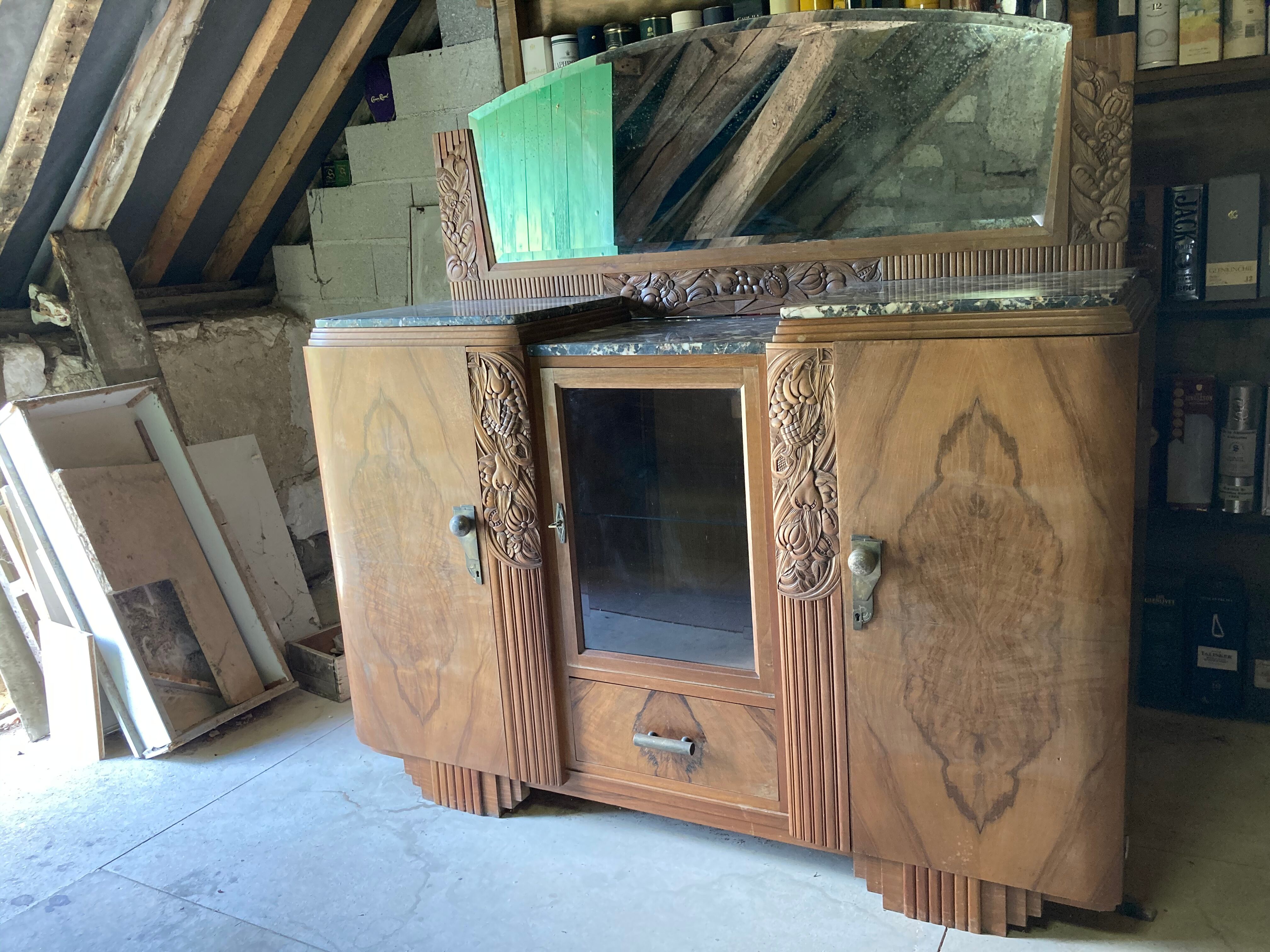 Buffet with 1930s art deco showcase