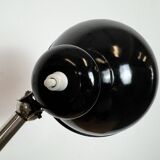 Lampe de bureau, d'atelier industriel en tôle émaillée noire, années 1950