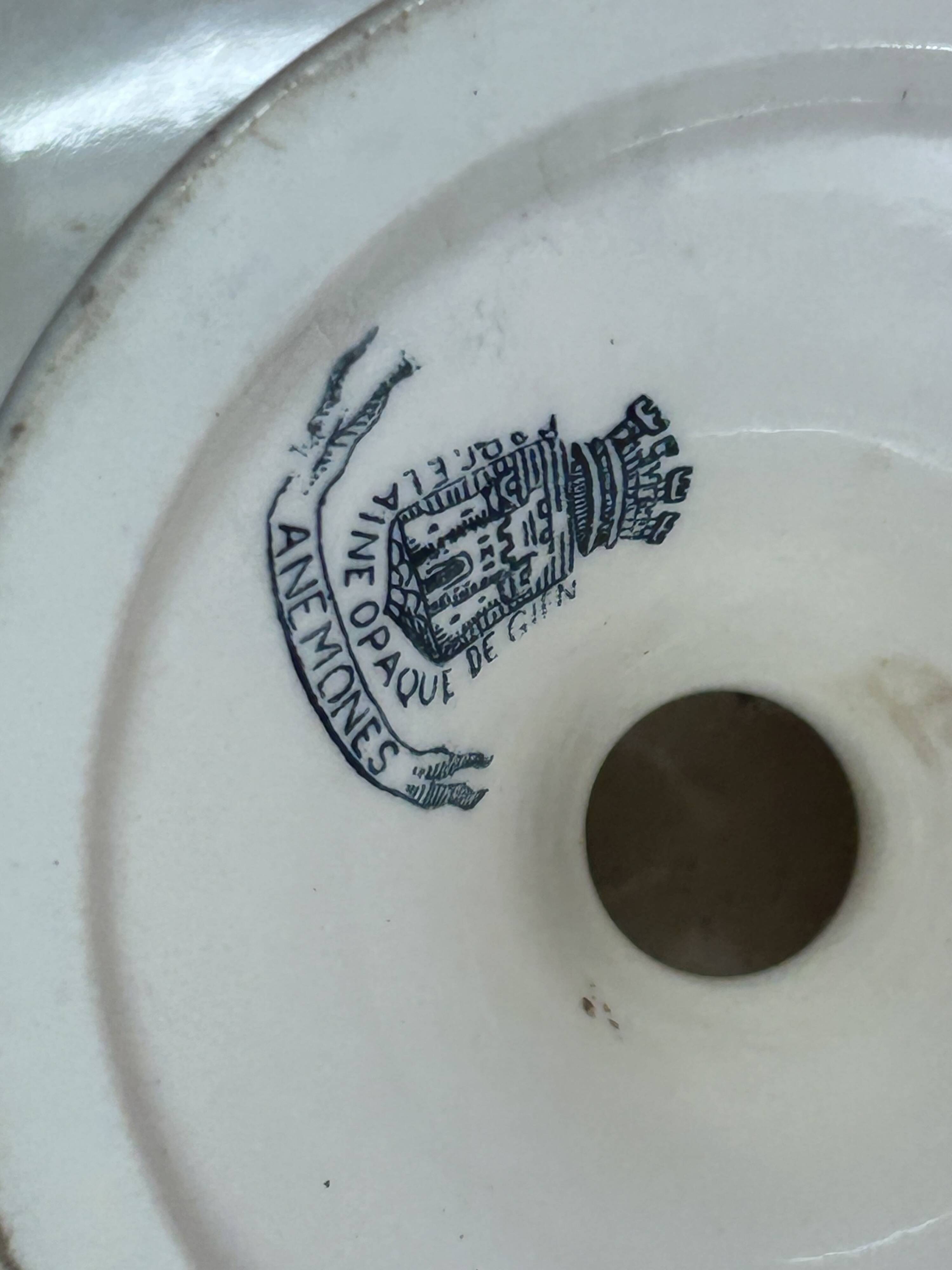 Gien opaque porcelain compote, Anemones 23.2 x 11 cm