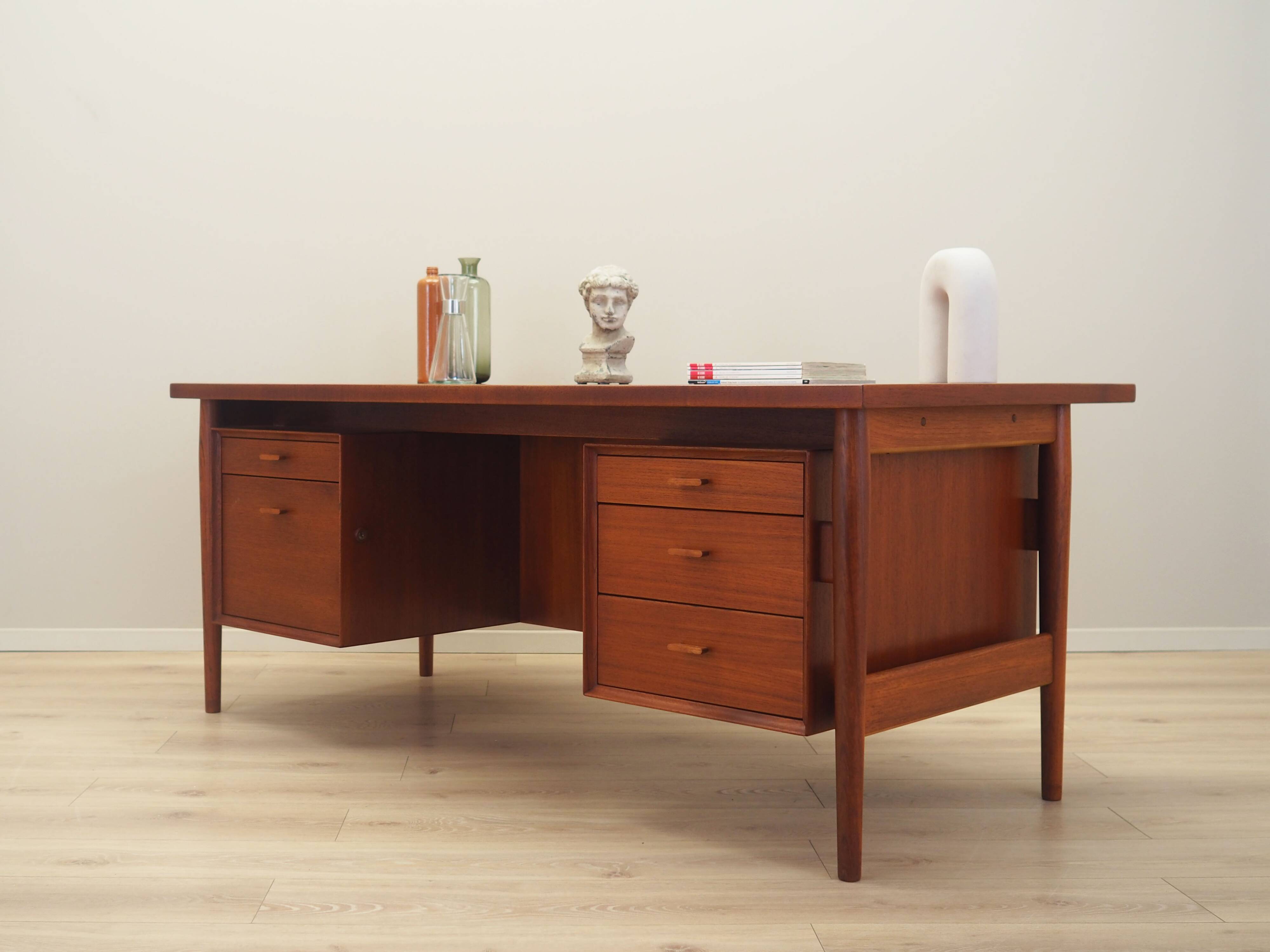 Teak desk, Danish design, 1960s, designer: Arne Vodder, production: Sibast