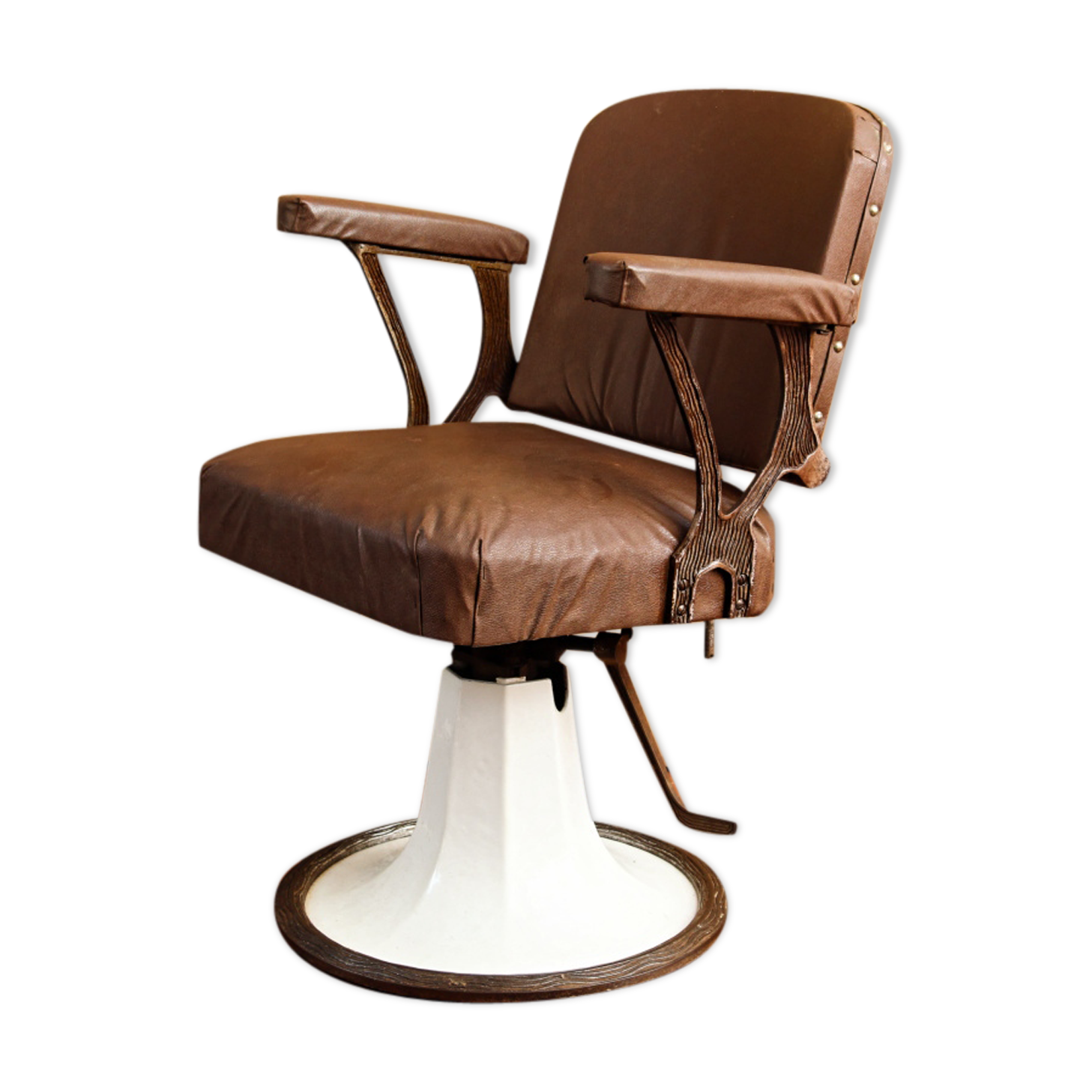 Hairdresser's armchair, early twentieth, enamelled cast iron