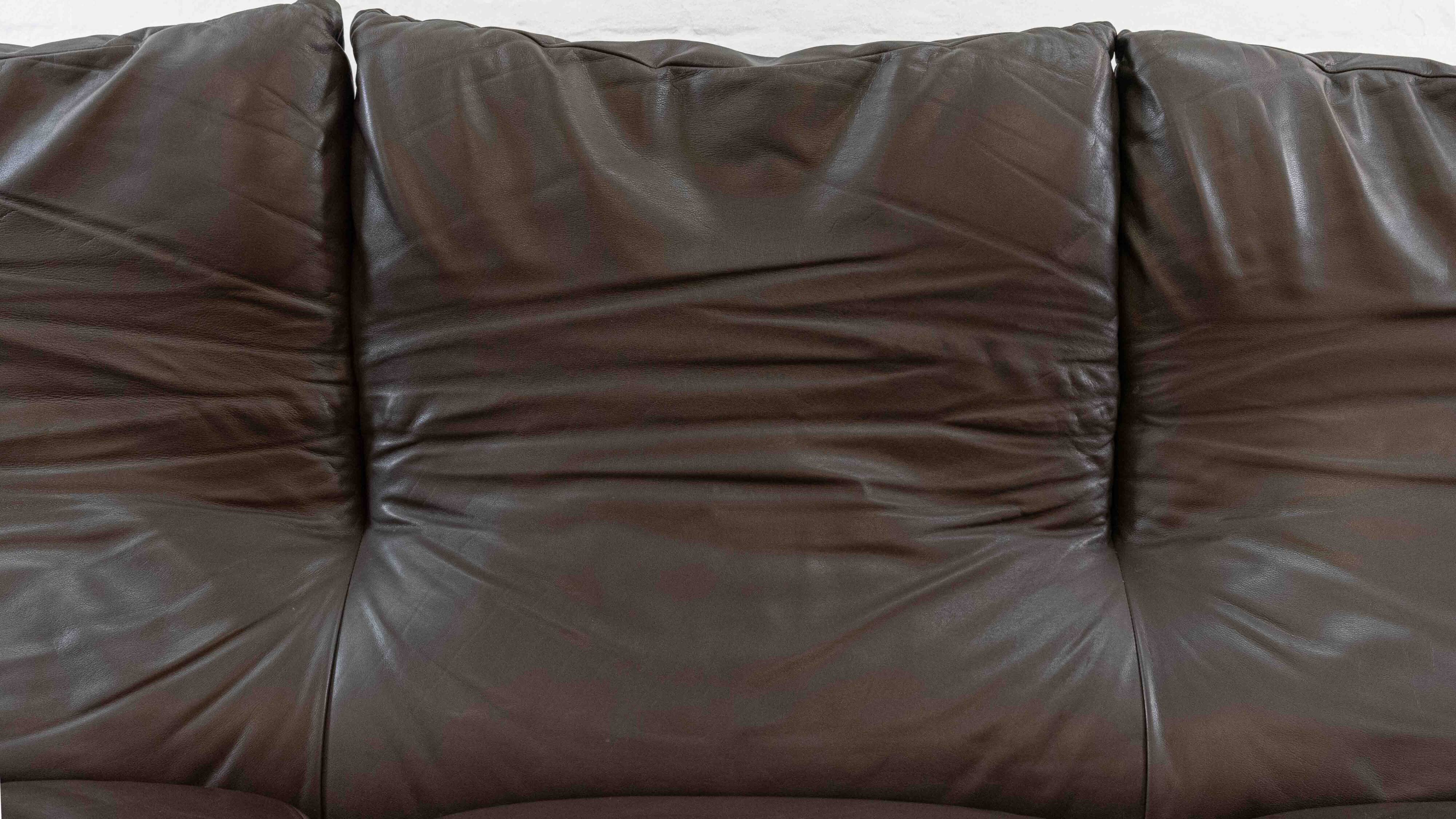 Cassina Maralunga 3seat-Sofa in darkbrown leather by Vico Magistretti