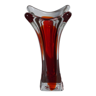 Vase Murano couleur de fond rouge