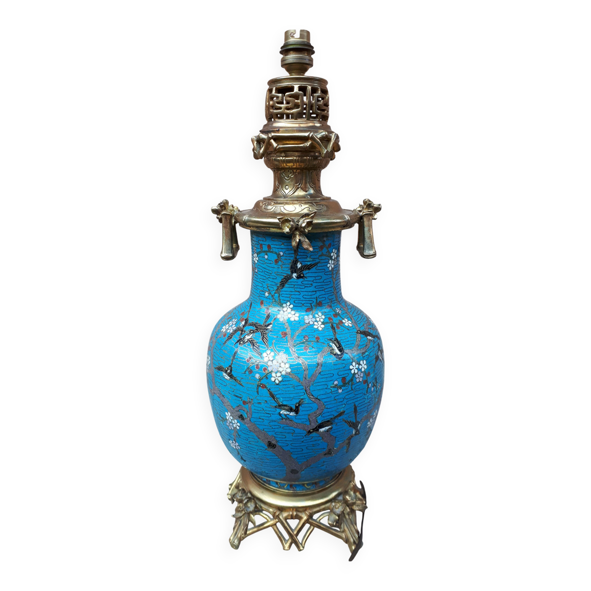 Chinese cloisonné enamel vase, China, late 19th century