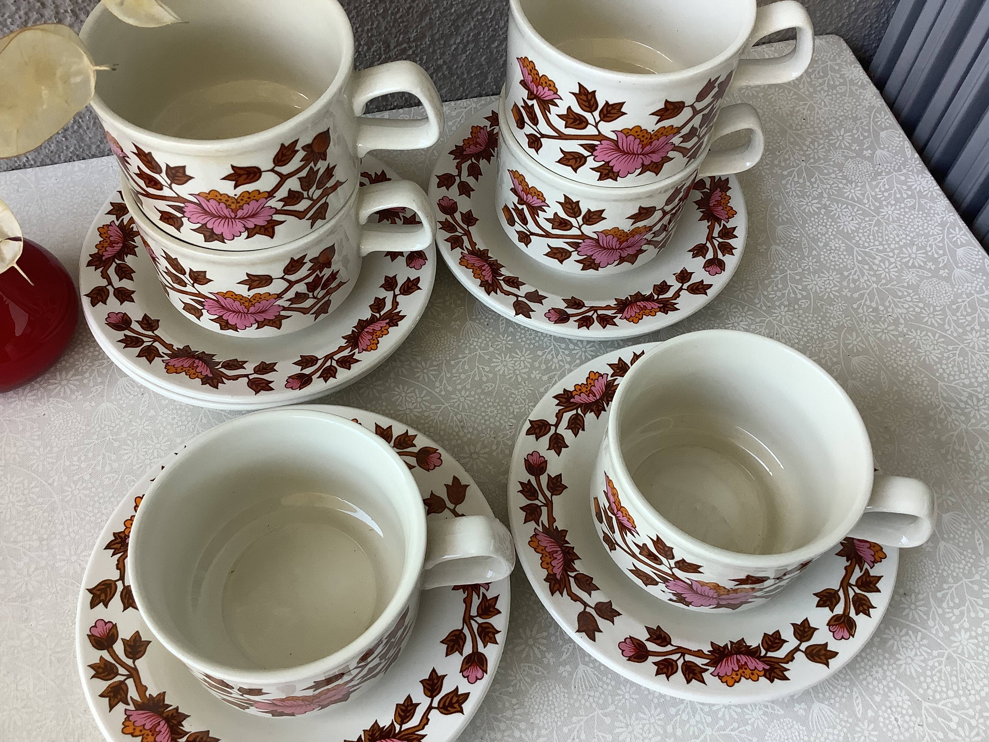 English teacups Staffordshire potteries LTD Ashley ironstone