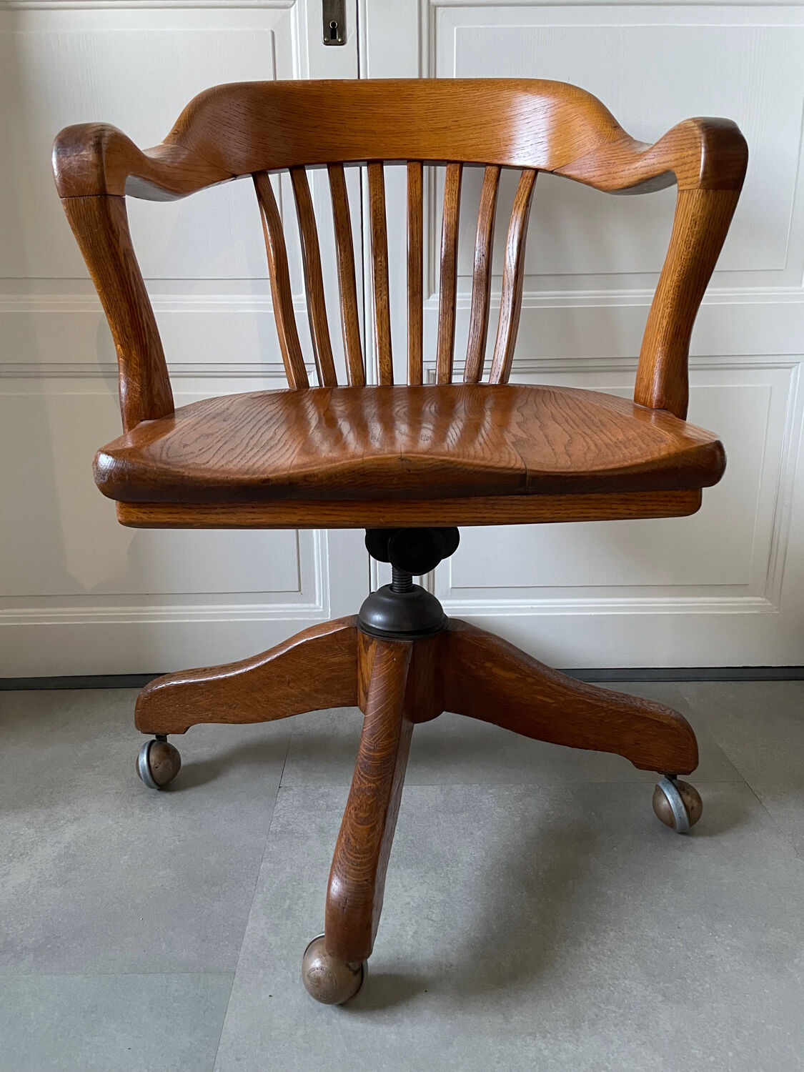 American rocking chair by H.Krug Canada