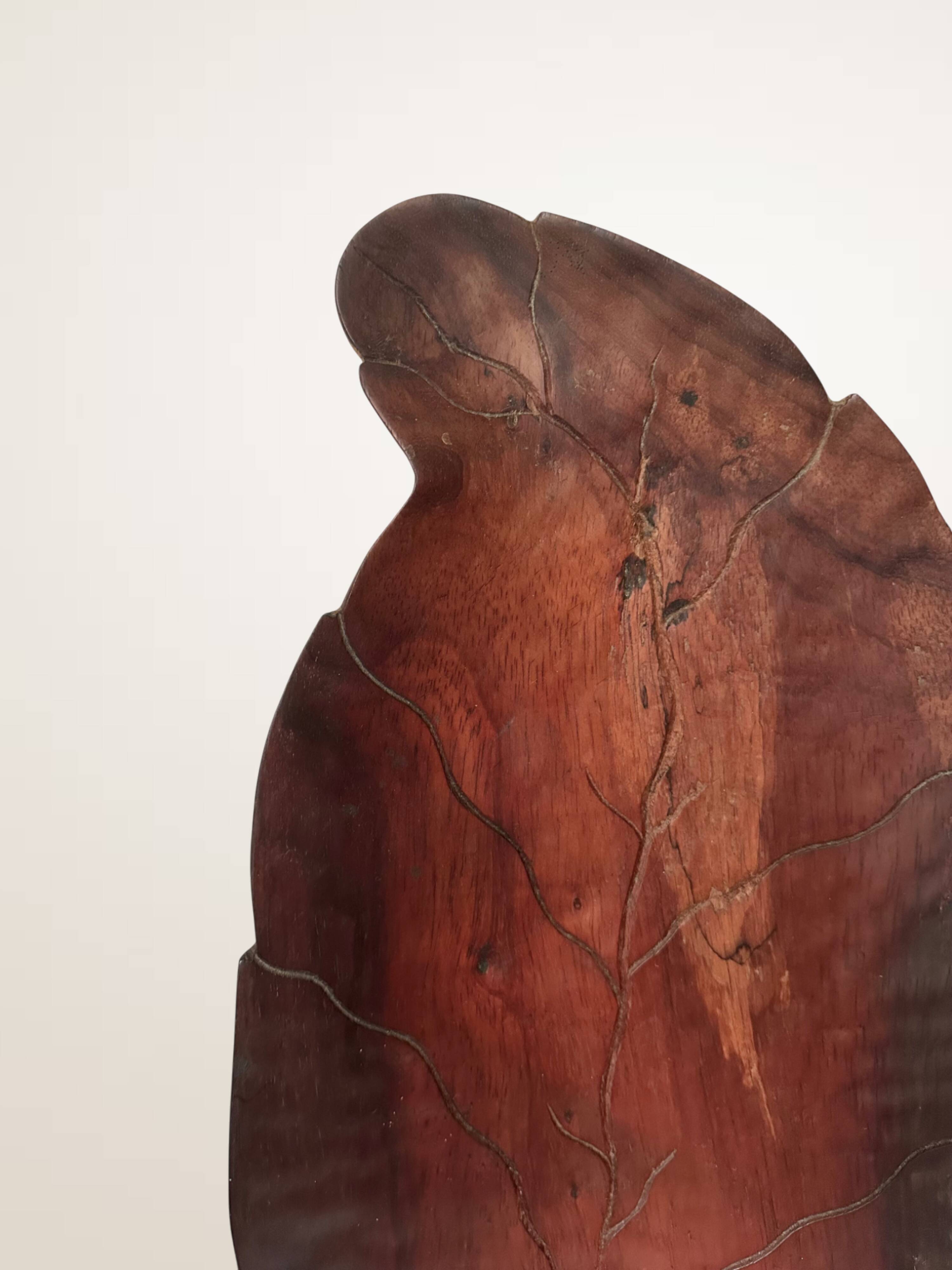 XXL wooden pocket tray in the shape of a leaf