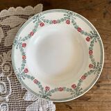 Moulin des Loups soup plates with garlands